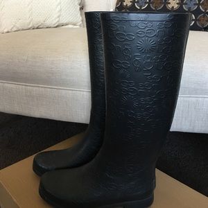 Black Ugg Rainboots